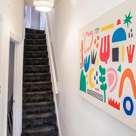 Villa 69 Needham Road à Liverpool Extérieur photo