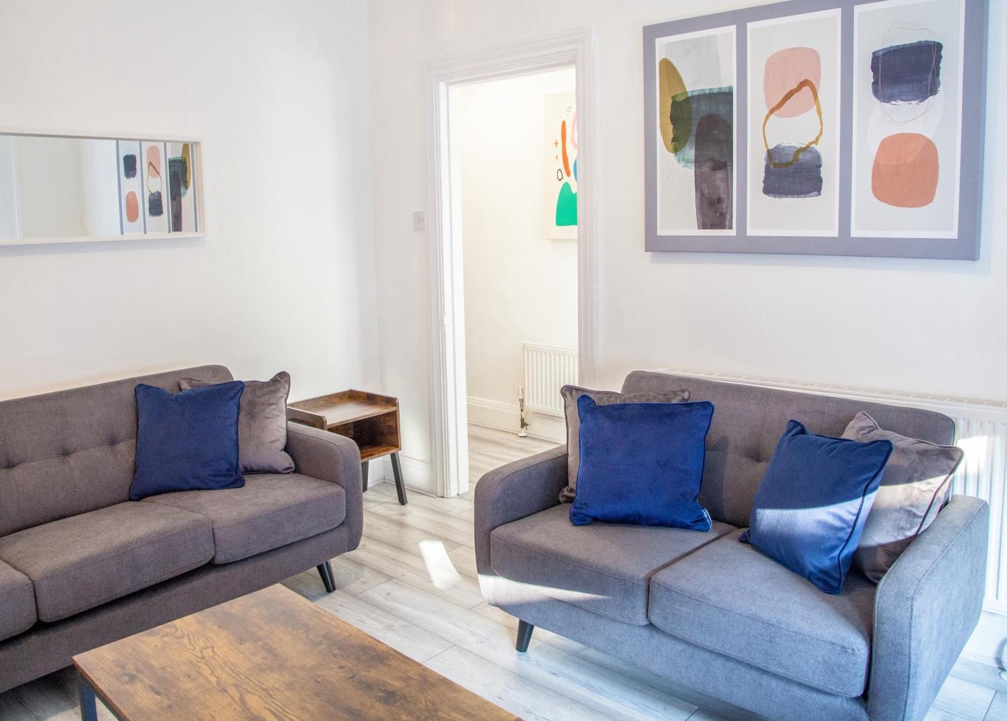 Villa 69 Needham Road à Liverpool Extérieur photo