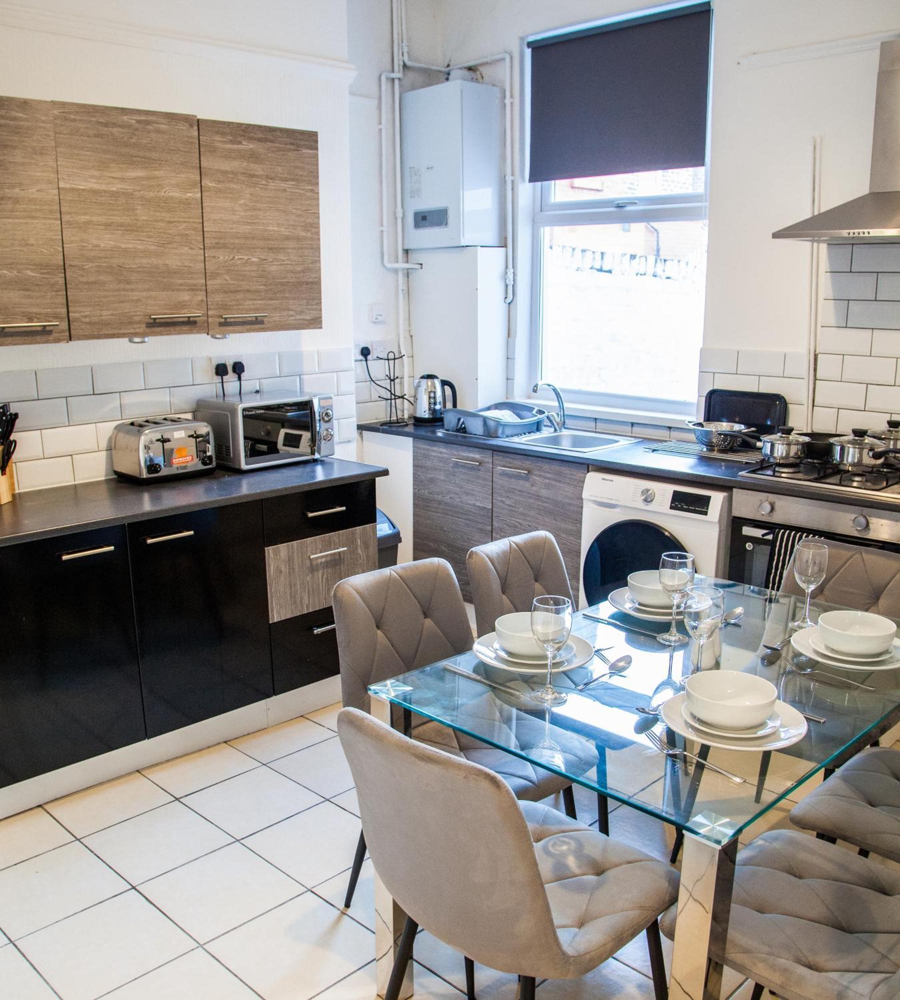 Villa 69 Needham Road à Liverpool Extérieur photo